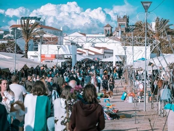 Rádio Castrense Feira de Castro vasta programação para todas as