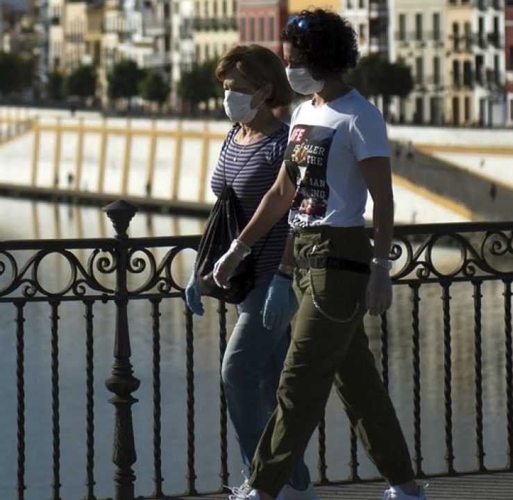 Livrarias, Cabeleireiros e comércio local reabrem esta segunda-feira