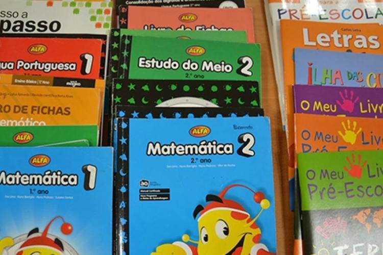 Câmara de Ourique oferece livros e fichas de actividades aos alunos do concelho