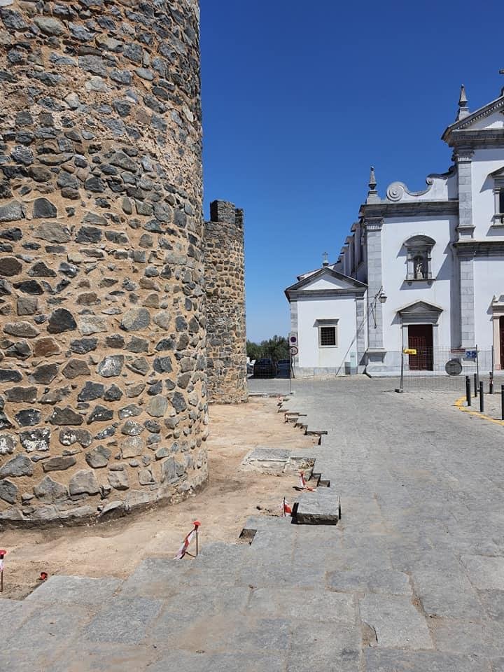 Câmara de Beja constrói acessos pedonais junto às entradas do Castelo