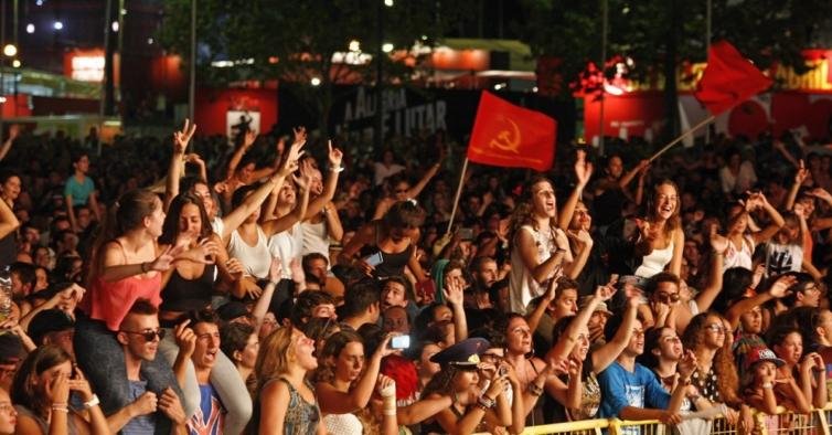 “O PCP tem mais de 18 anos, aliás, vai fazer cem…” diz o BE