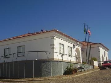 Decisão da Junta de Freguesia de Entradas origina “troca de galhardetes” entre PS e CDU de Castro Verde