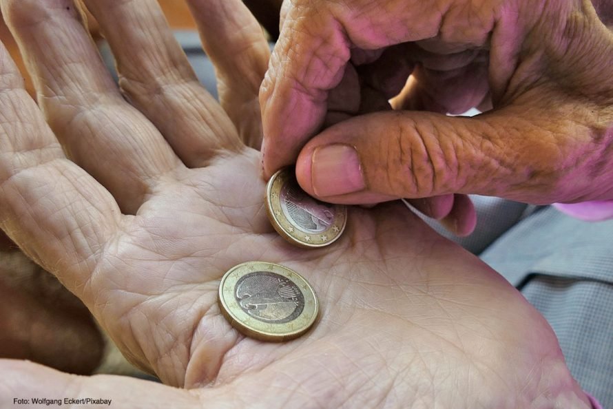 Governo anunciou que o complemento solidário para idosos vai aumentar 40 euros em 2026