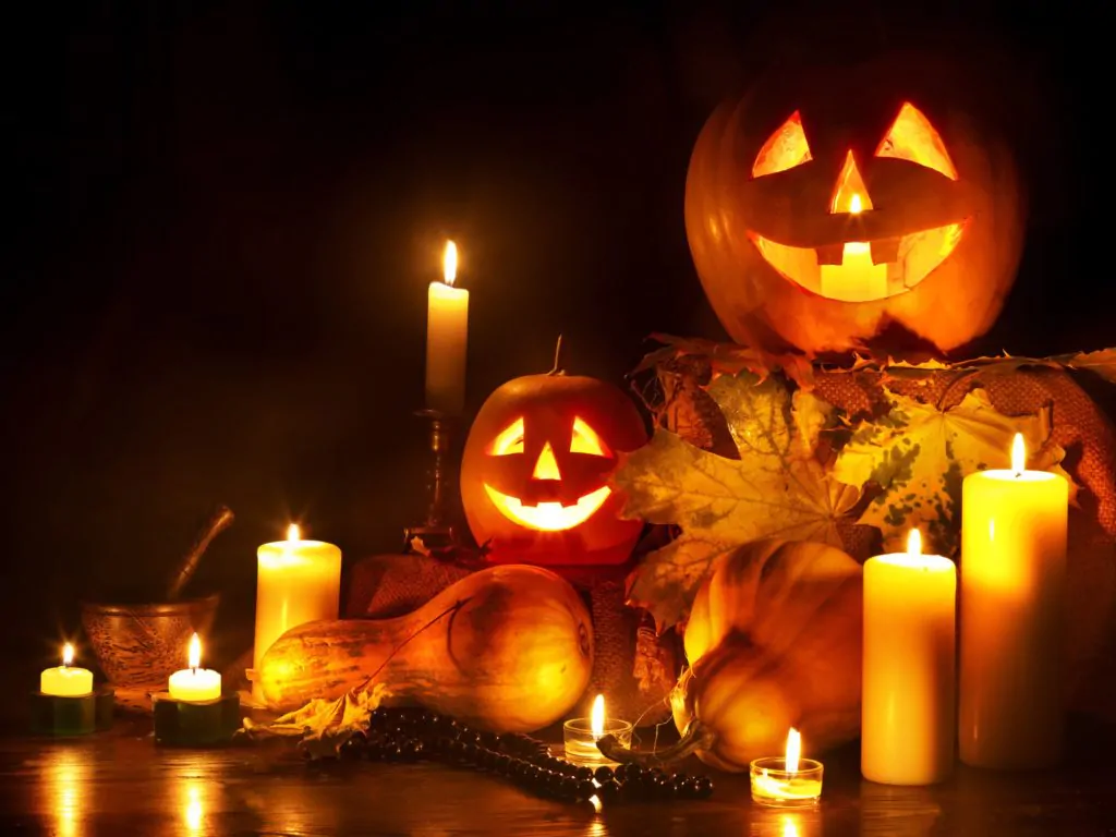 “Dia das Bruxas” ou Halloween em Inglês, celebra-se esta noite