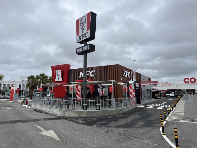 Cadeia de fast-food KFC já abriu portas em Beja