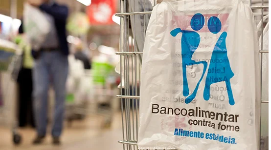 Banco Alimentar Contra a Fome recolhe alimentos nos supermercados este fim-de-semana
