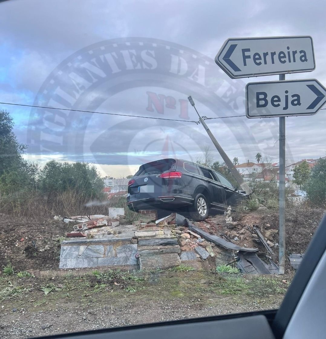 Beringel: Condutor ficou ferido com gravidade após violento despiste ontem à noite