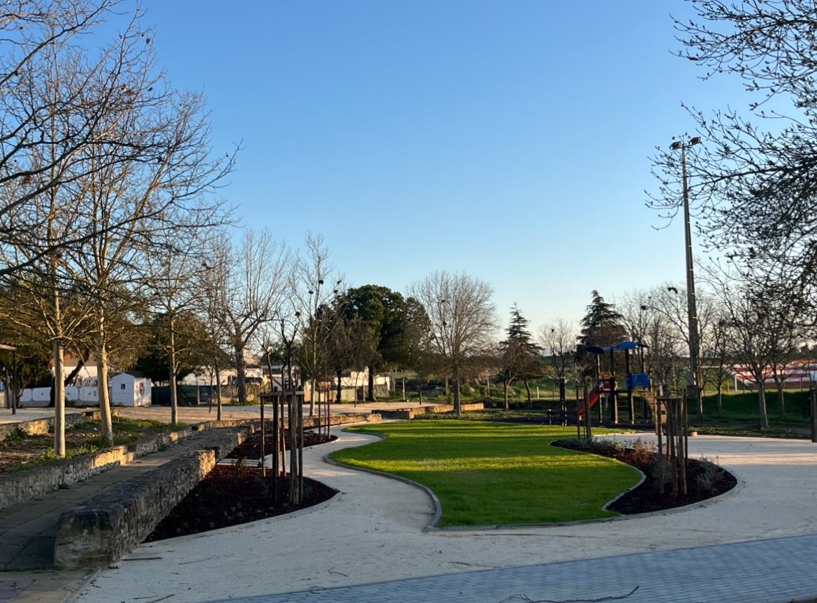 Câmara de Castro Verde assinou escritura de aquisição de espaços na localidade da Sete