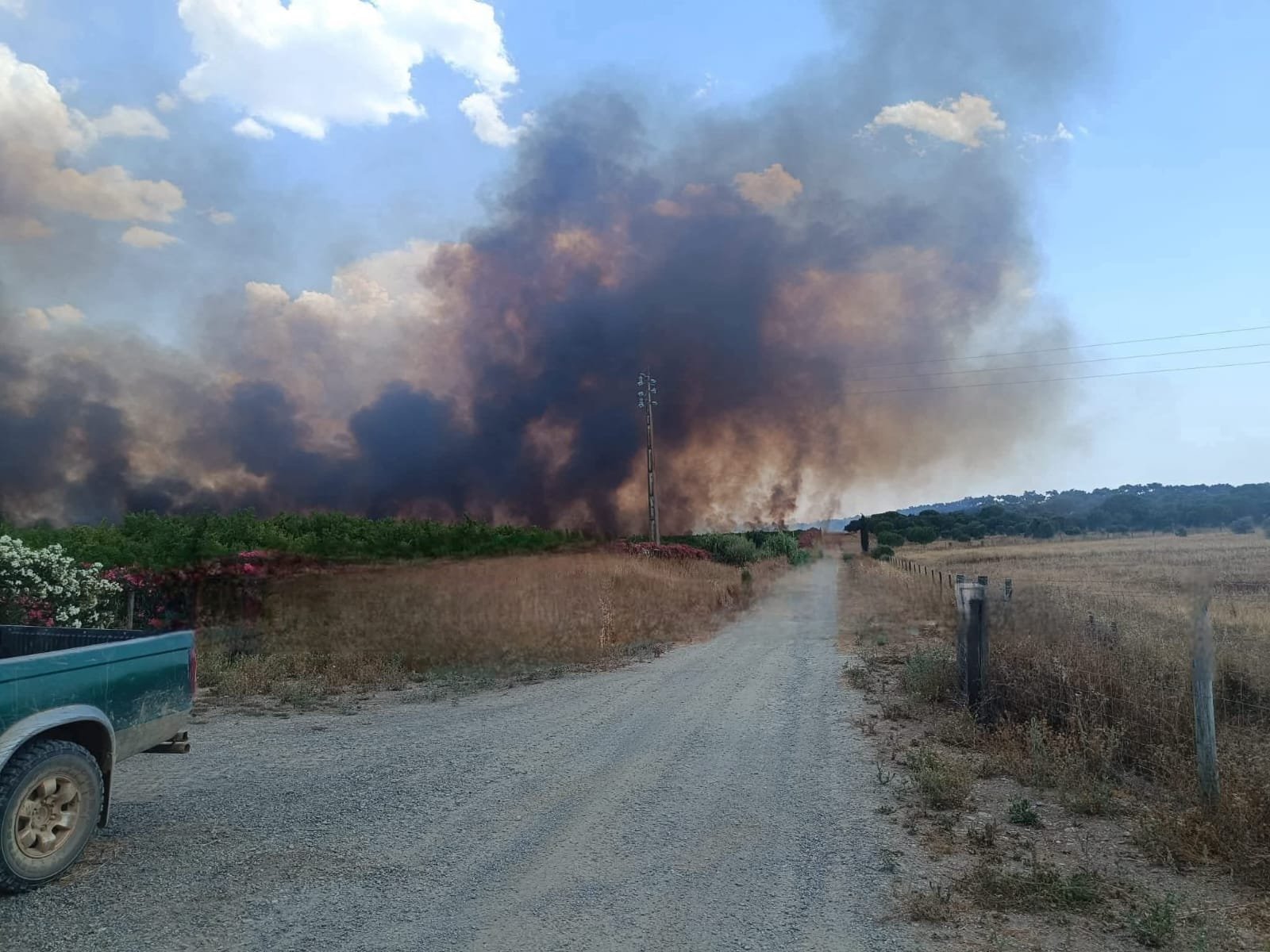 EN 394 cortada ao trânsito entre Entradas e Carregueiro por causa de incêndio no concelho de Aljustrel