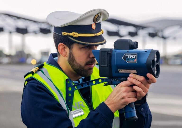 Campanha “Viaje Sem Pressa” alerta para riscos da velocidade e fiscaliza 5,7 milhões de veículos