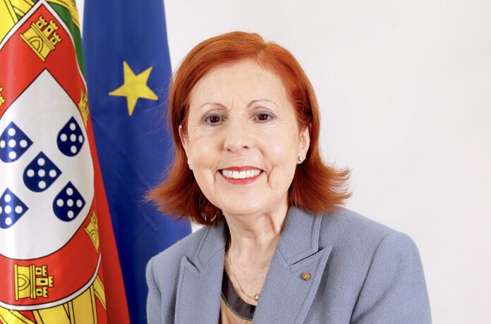 MINISTRA