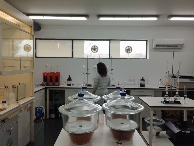 Laboratório da ACOS foi acreditado a novas valências e a análise sensorial de azeite virgem