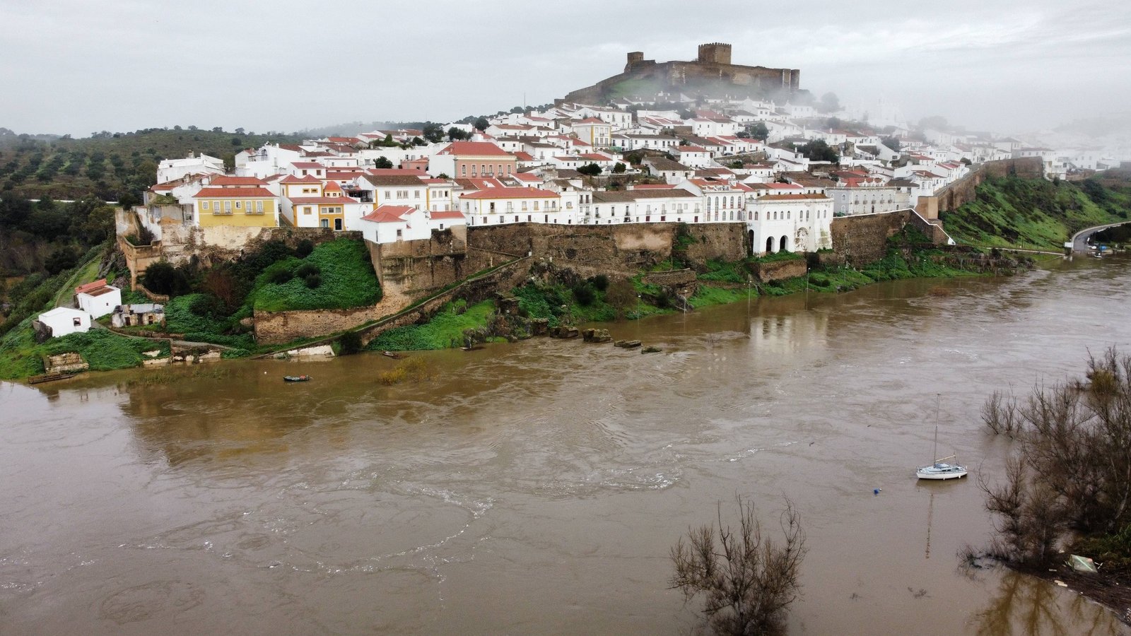 Município de Mértola Avalia Danos e Planeia Reparações Após Intempéries,