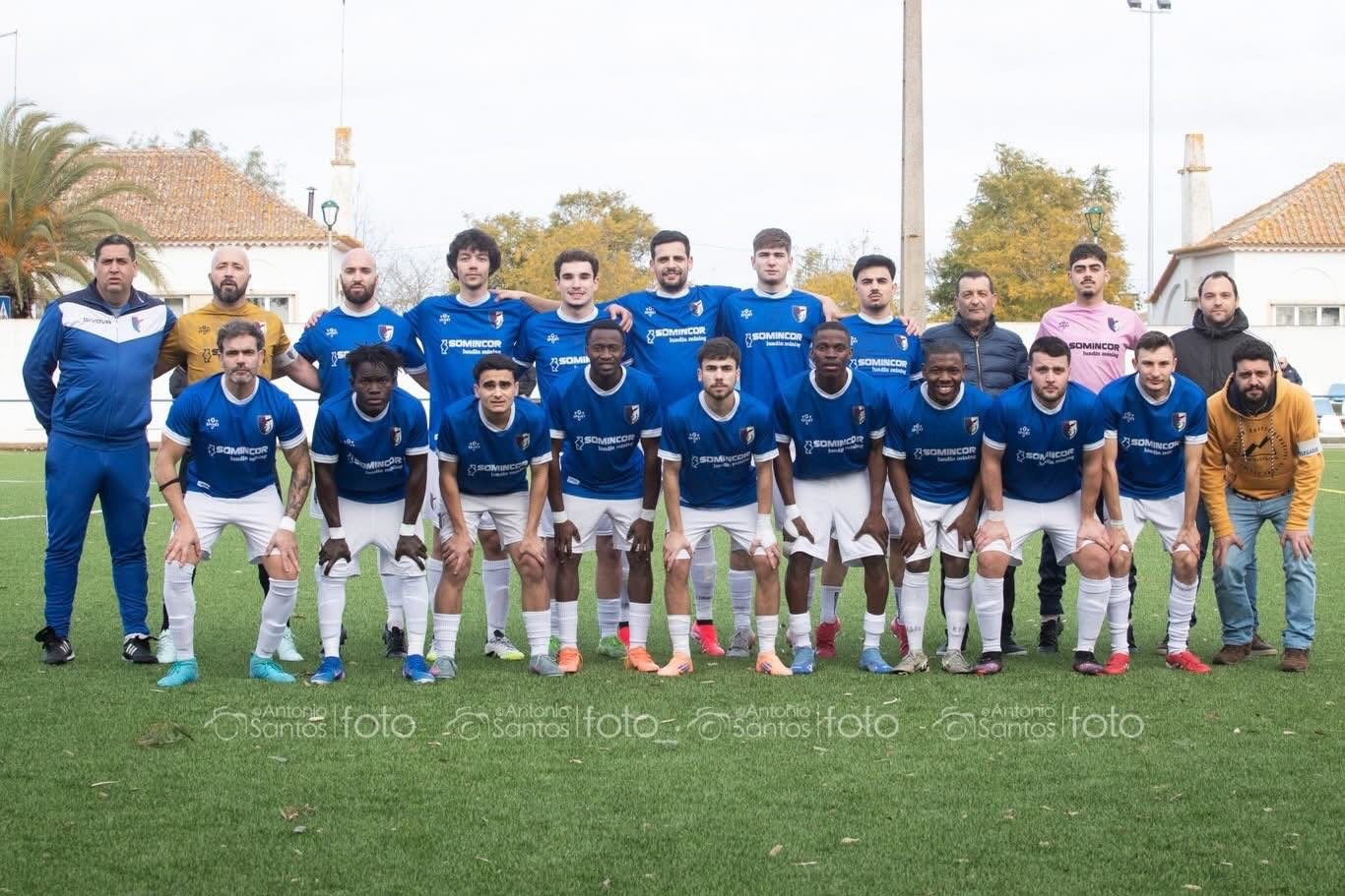 Treinador Pedro Amaro está “muito satisfeito” com as condições que encontrou no Entradense