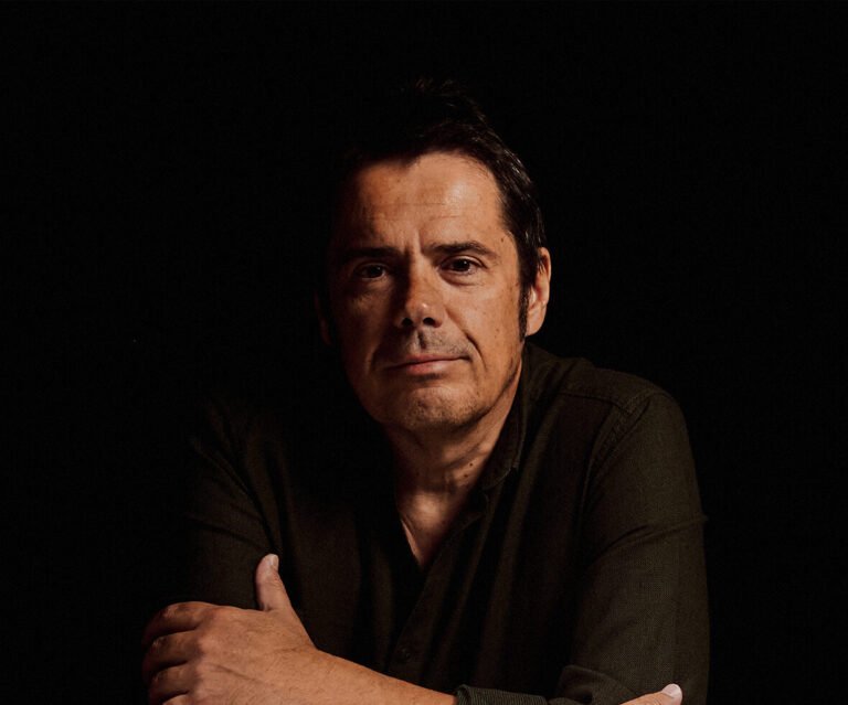 Paulo Ribeiro apresenta livro-disco “O Meu Álbum de Família” em Beja