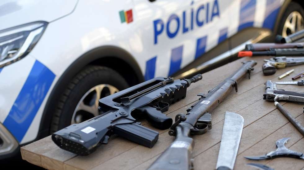 Comando Distrital de Beja entrega 451 armas para destruição