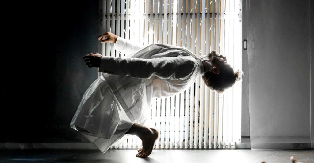 Espetáculo inspirado em José Saramago apresentado em Lisboa pela Companhia de Dança Contemporânea de Évora