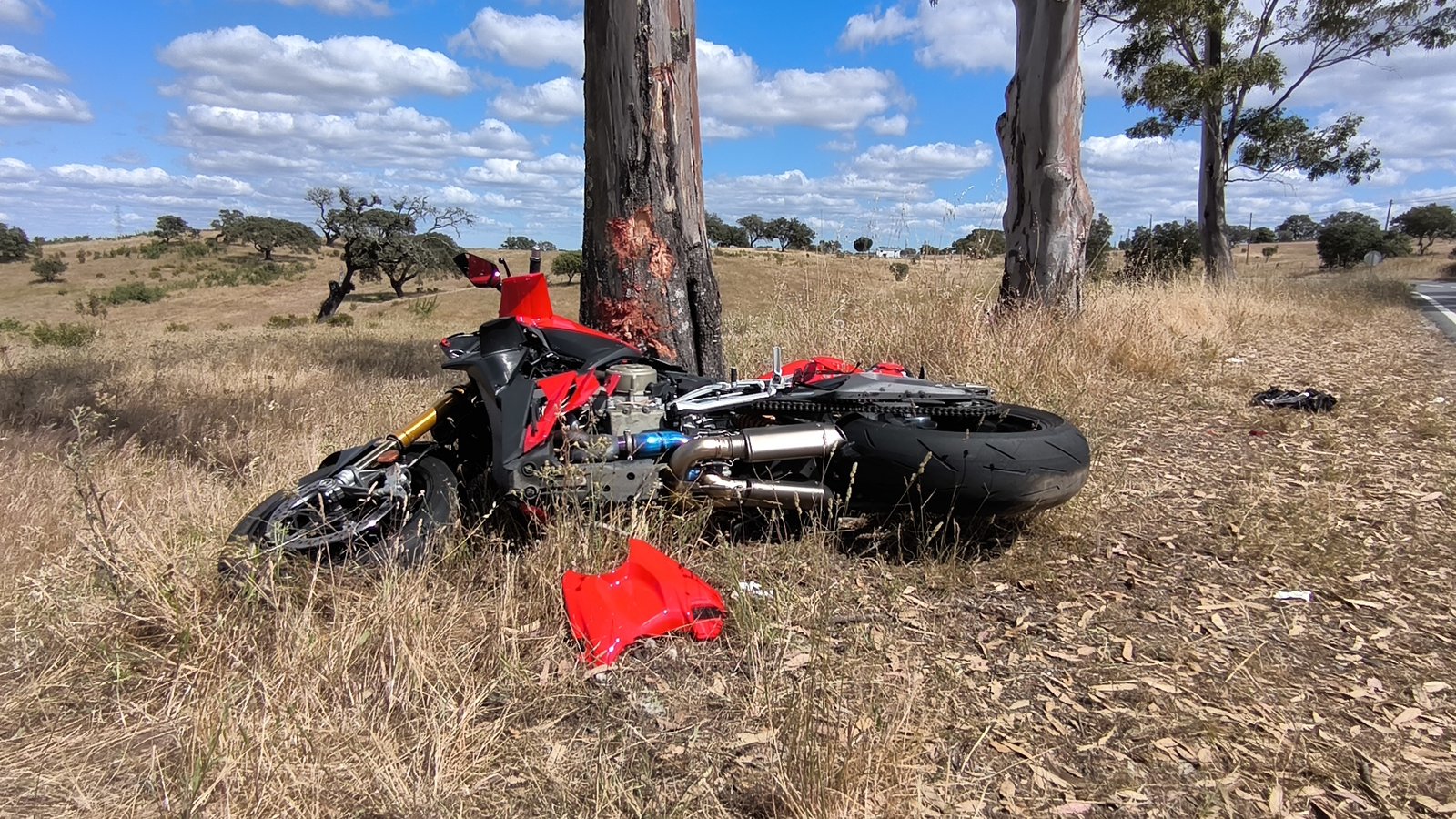 Almodôvar: Despiste de motociclo deixa cidadão espanhol em estado grave