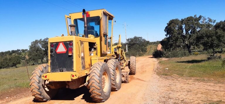 Câmara de Serpa prevê intervenção em cerca de 100 quilómetros de caminhos e estradas até janeiro de 2027