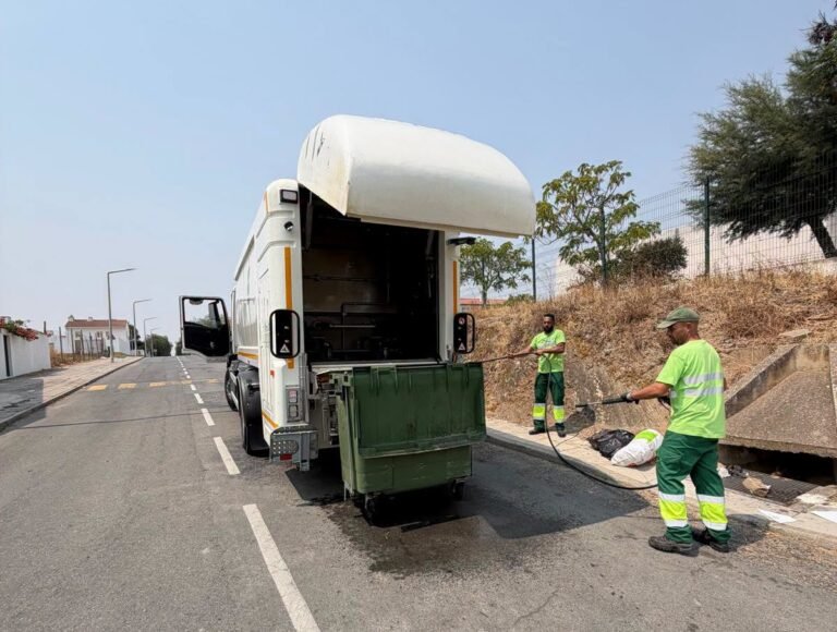 Município de Castro Verde reforça higienização de contentores de resíduos indiferenciados