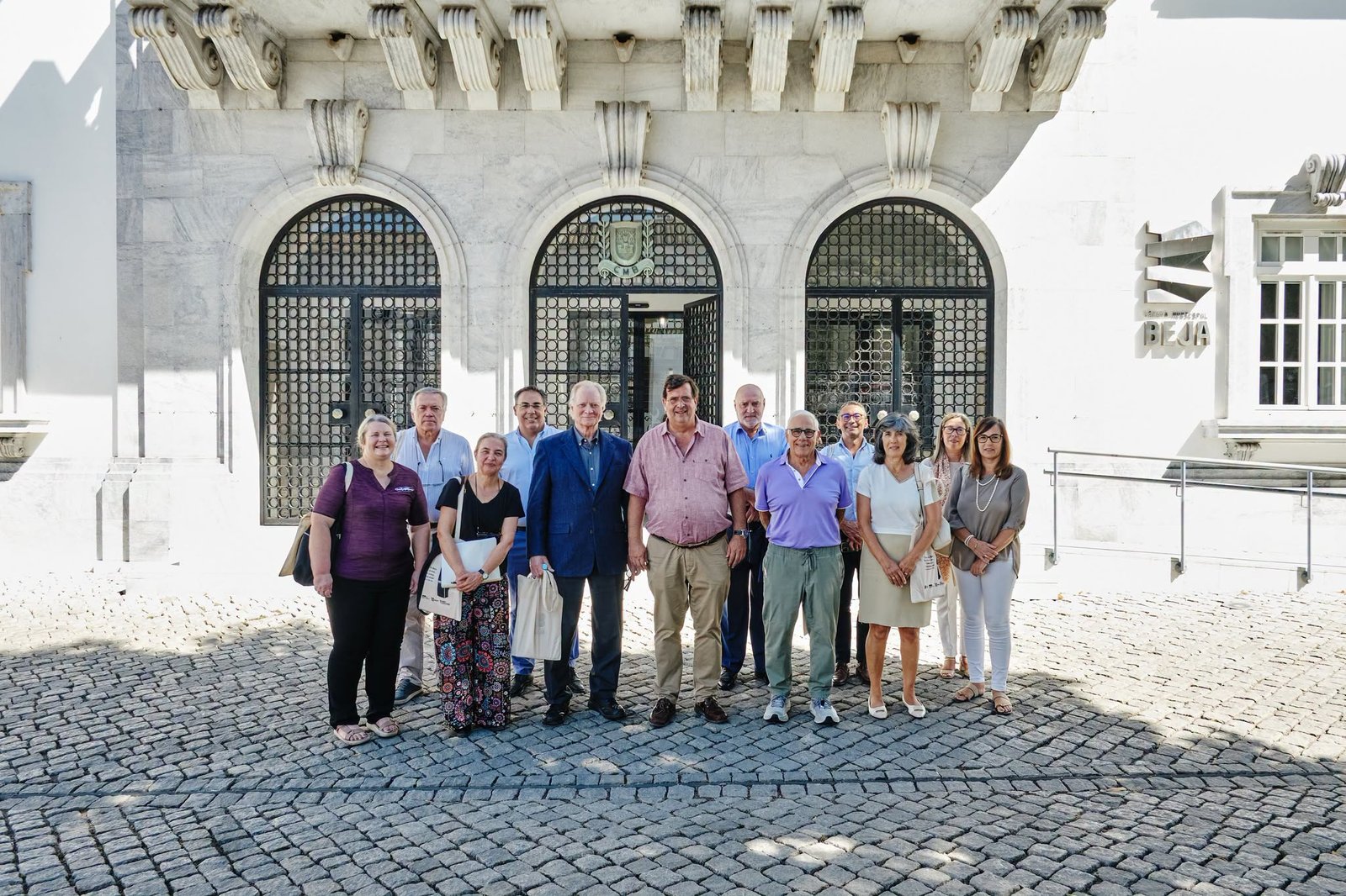 Beja retoma parceria com a Global Volunteers para reforçar cooperação na área da Educação