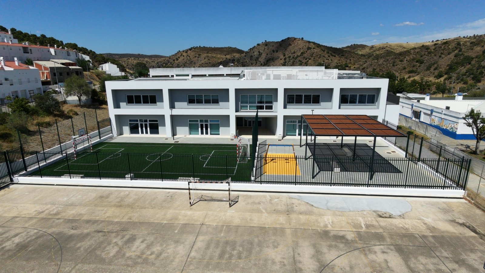 Novo Centro Escolar de Mértola é inaugurado ao final da tarde desta segunda-feira