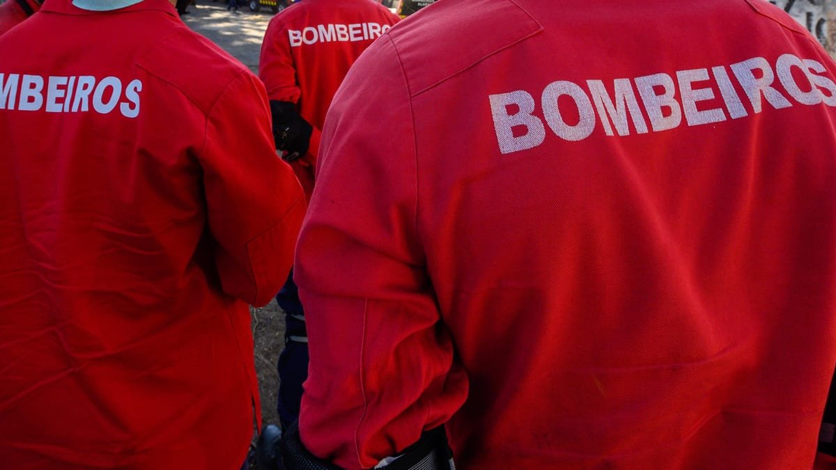Os bombeiros reclamam que os serviços que prestam, “não são pagos de forma célere” alerta Domingos Fabela